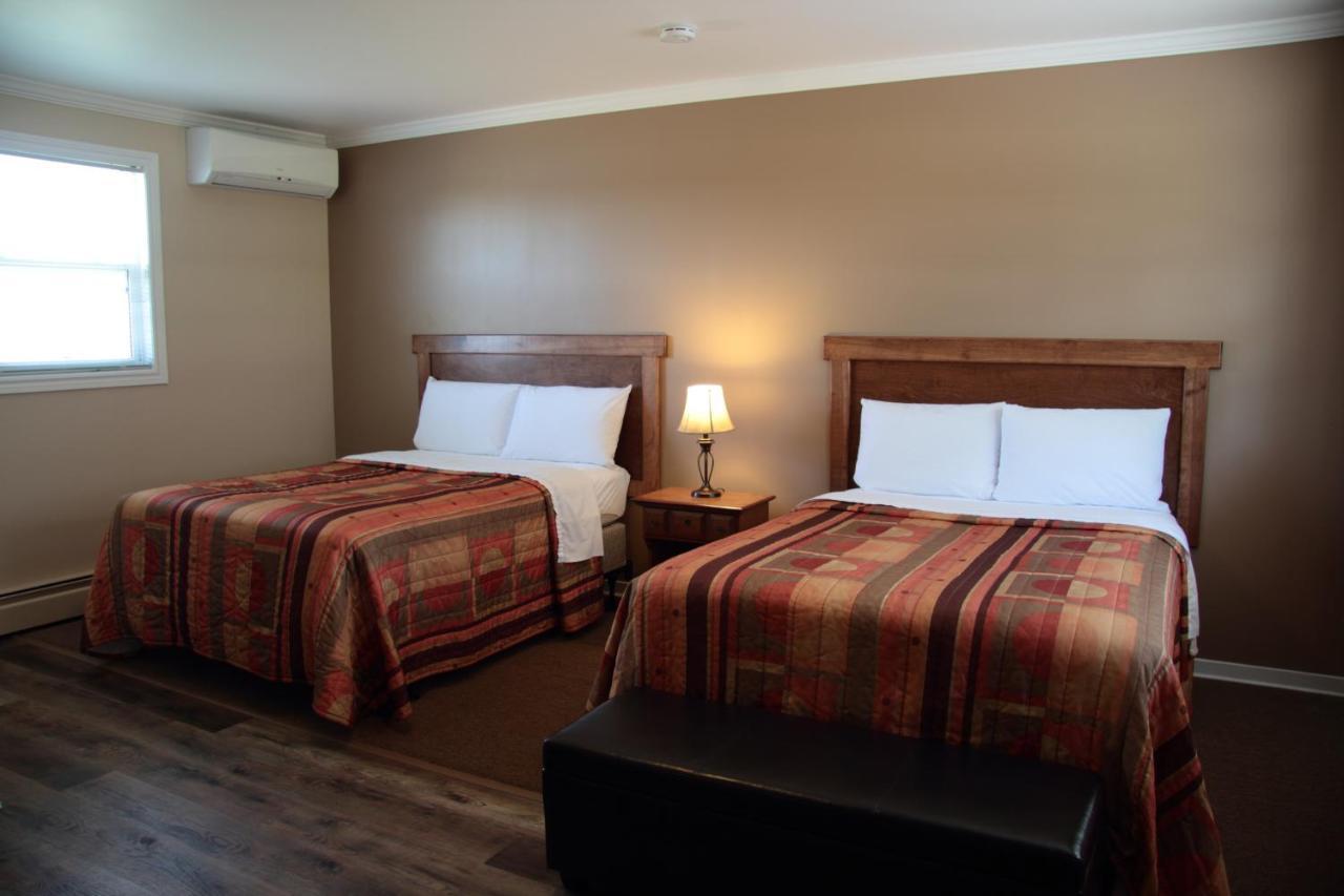 Carleton Inn & Cottages Bridgetown エクステリア 写真