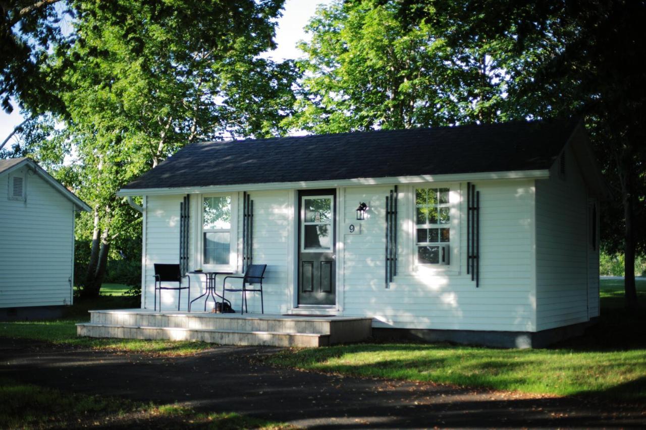 Carleton Inn & Cottages Bridgetown エクステリア 写真