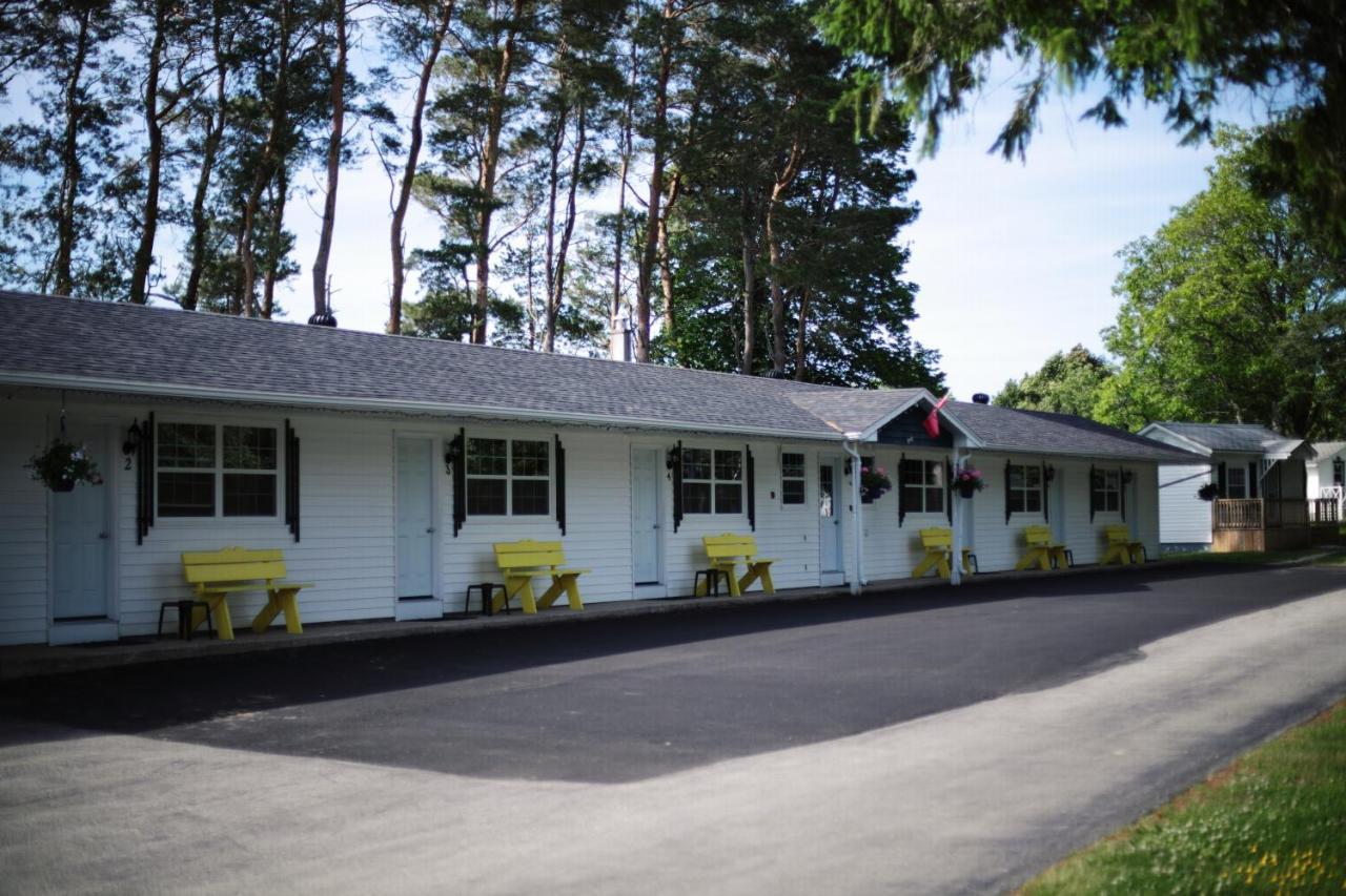 Carleton Inn & Cottages Bridgetown エクステリア 写真