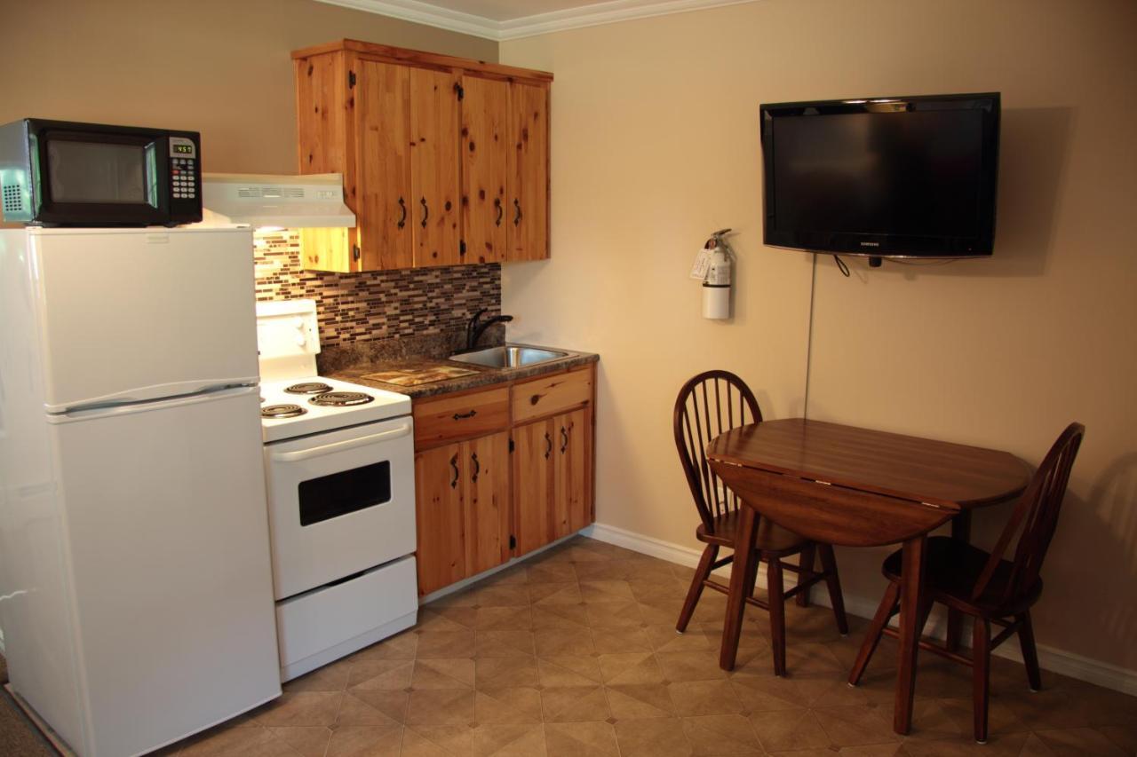 Carleton Inn & Cottages Bridgetown エクステリア 写真